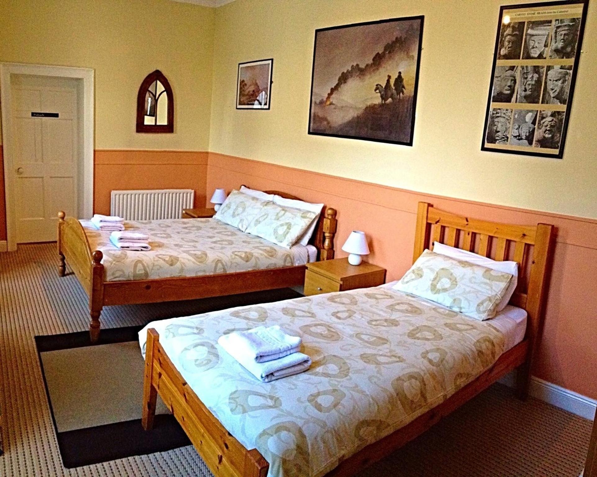 Cashel Town Center Inn Номер фото