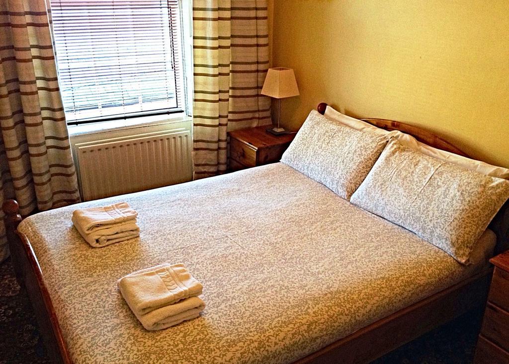 Cashel Town Center Inn Номер фото